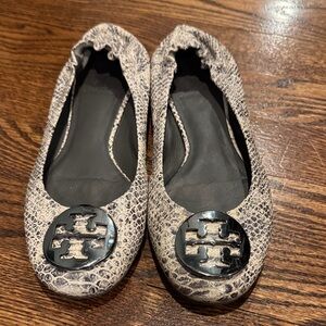 Tory Burch Reva Leather Snake Skin Flats Size 7